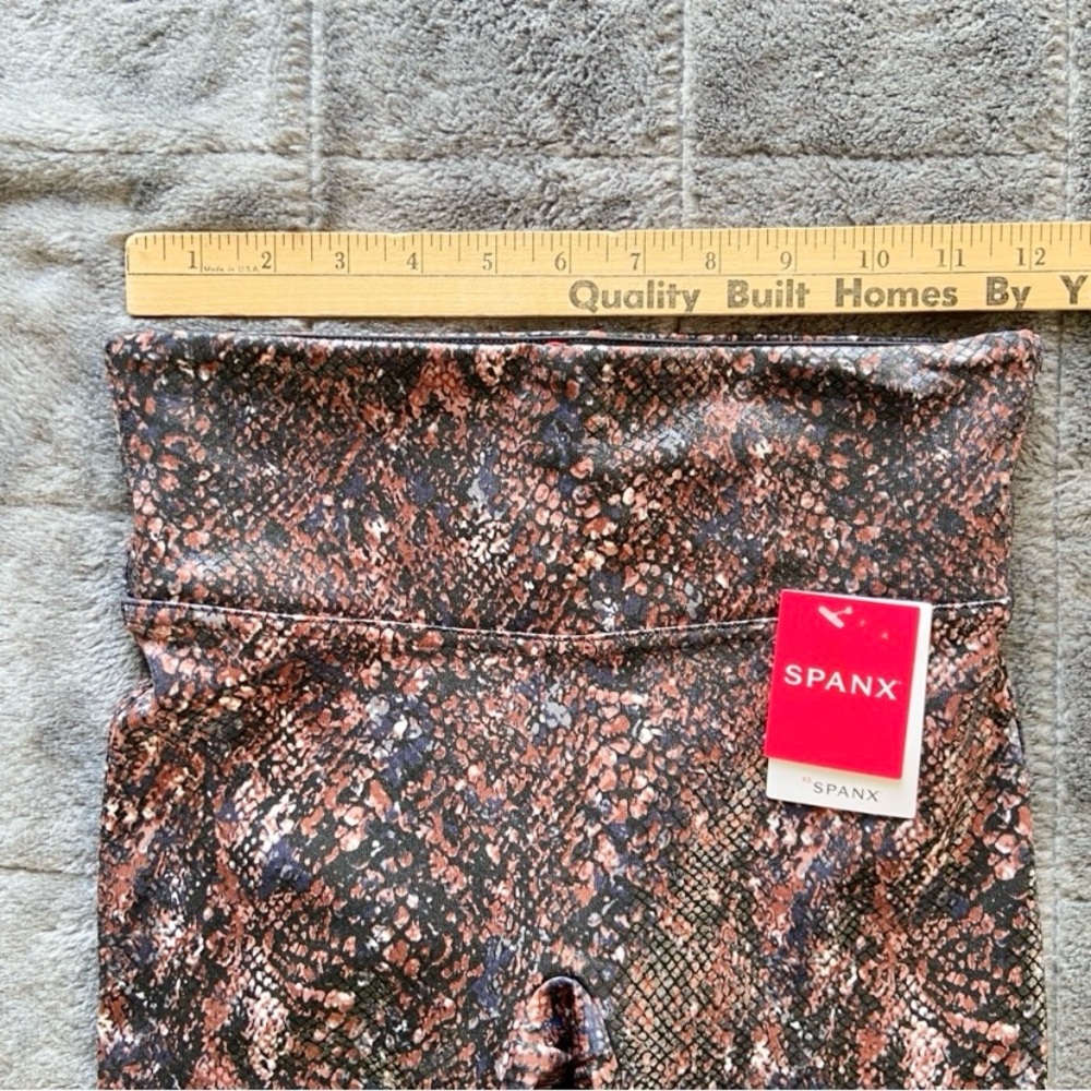 SPANX FAUX LEATHER SNAKE SHINE LEGGINGS NEW Size Small - Picture 8 of 10